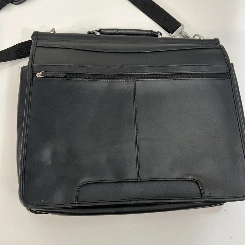 Samsonite Black 17